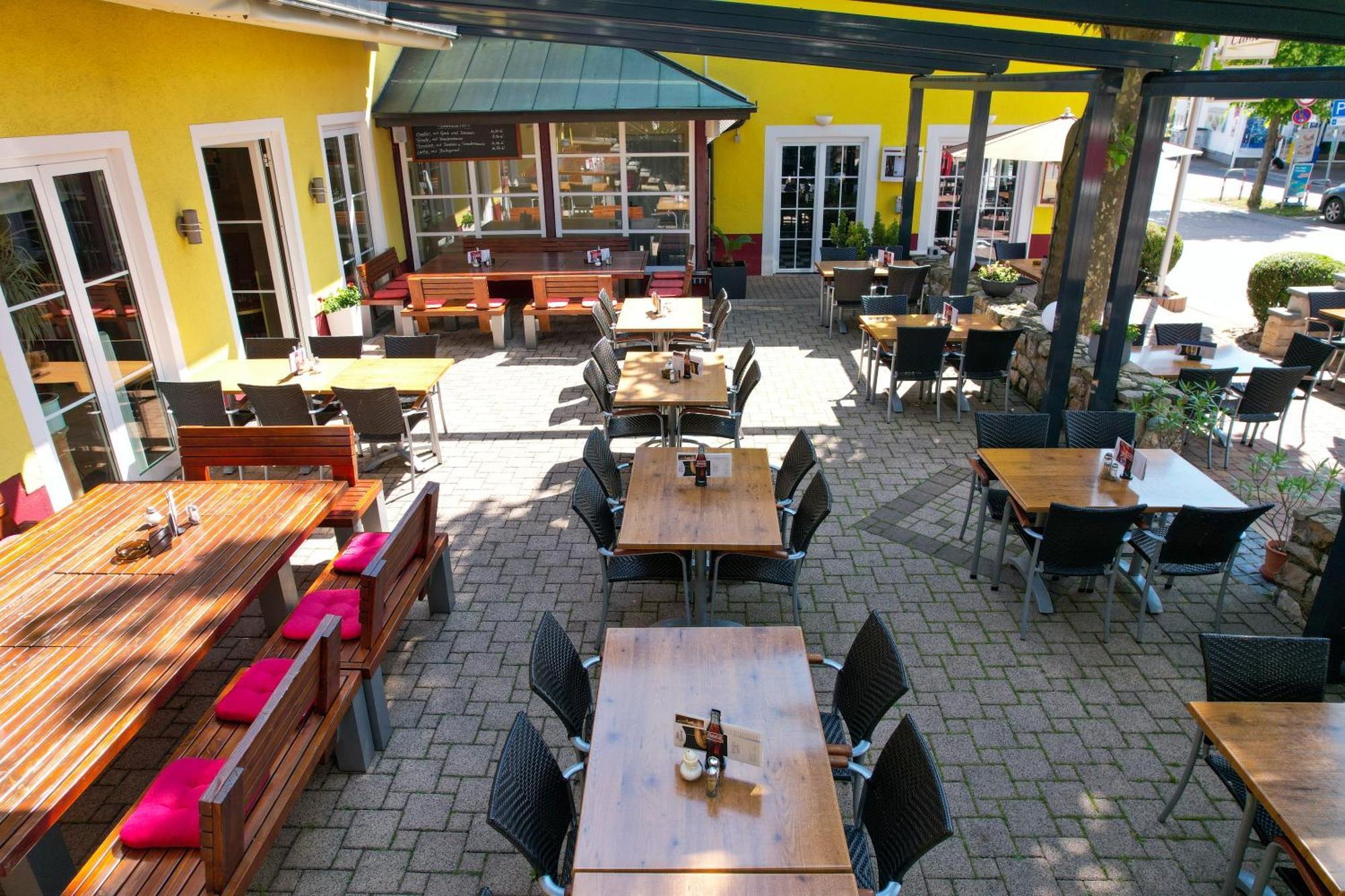 Tuniberg Restaurant Hotel Fribourg im Breisgau Extérieur photo