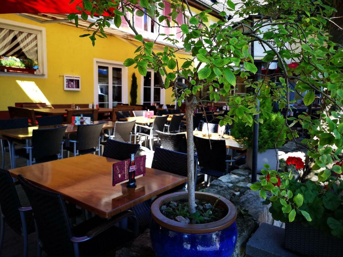 Tuniberg Restaurant Hotel Fribourg im Breisgau Extérieur photo